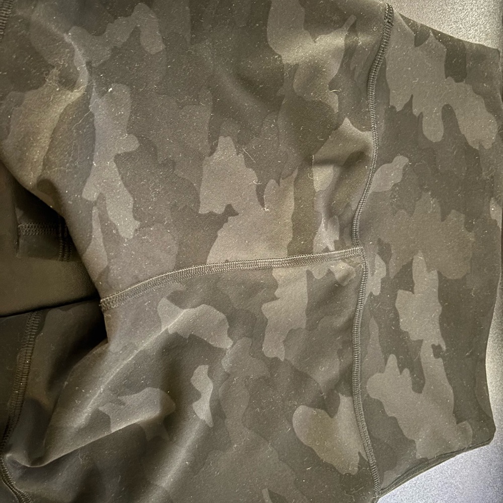 lululemon wunder train 4 inch high rise Camo - size 6 - like new